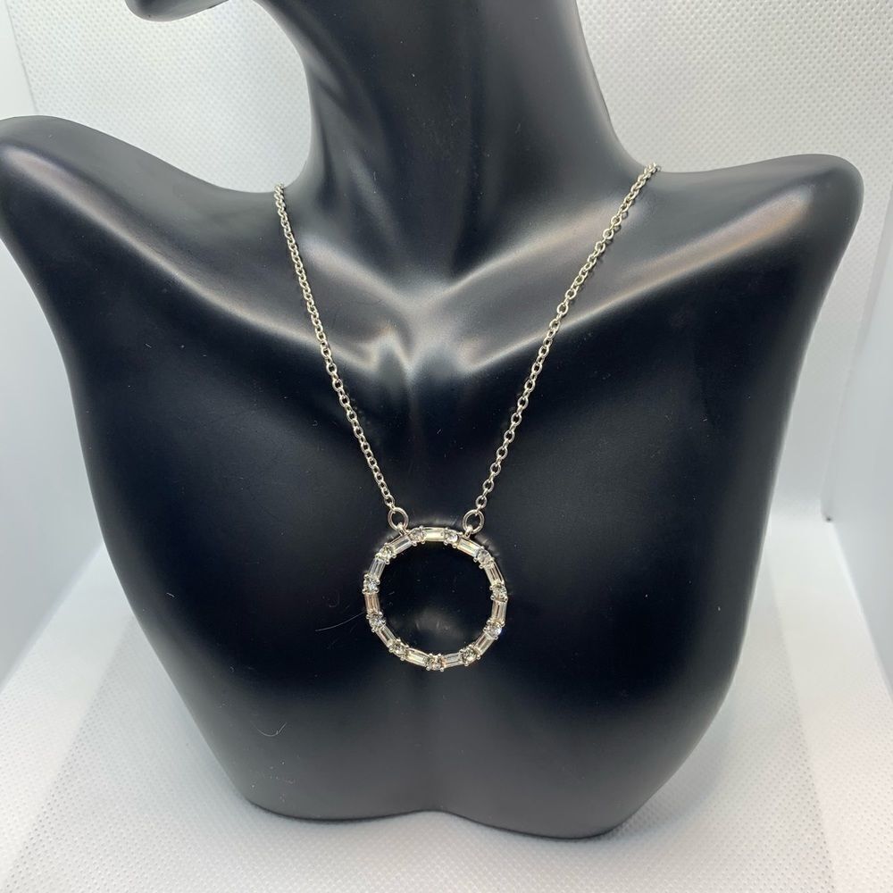 Crystal Circle Necklace‎